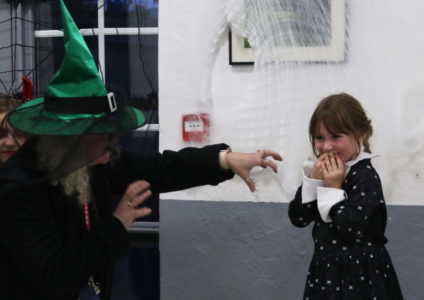 2025 Gau beltza web 11