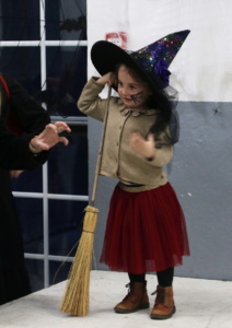 2025 Gau beltza web 12