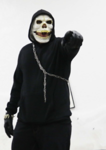 2025 Gau beltza web 24